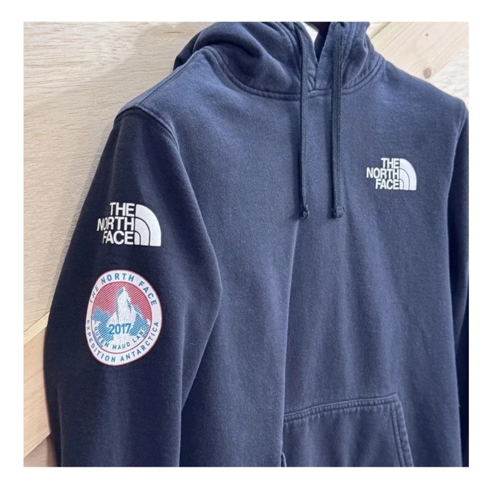 North Face Hoodie Mens Small Black Queen Maud Land Antarctica 2017 Expedition